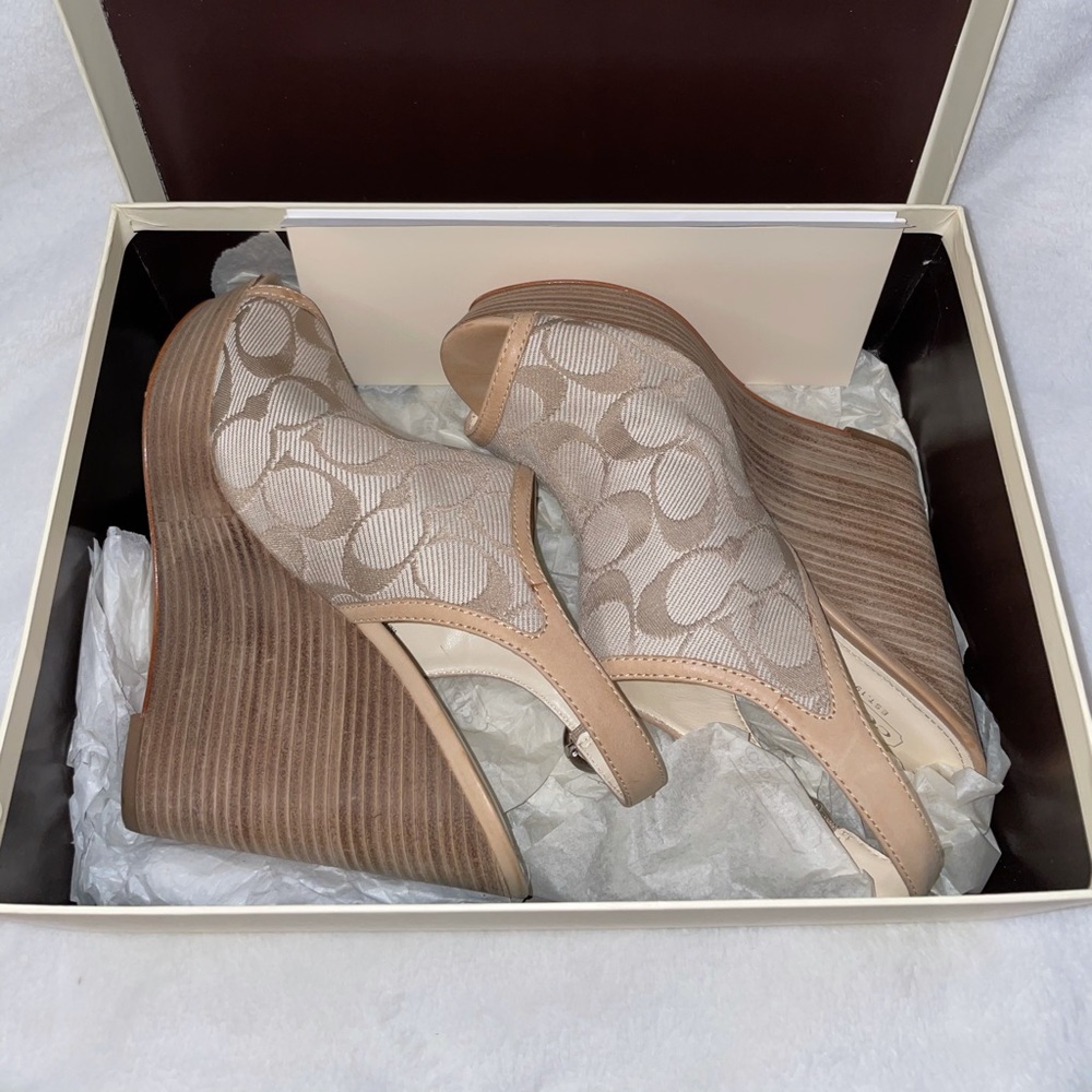 Coach khaki/sand sandal wedge 8
